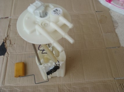 ขายครับ ตัววัด เช็คระดับน้ำมันดีเซลในถังรถ ของอีซุ ดีแม็ก 2004