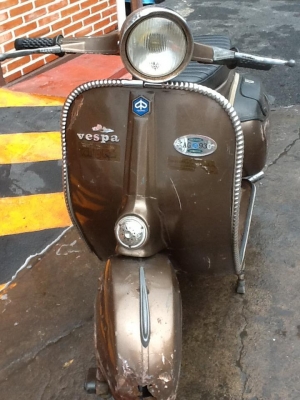 Ya vespa shop เสนอขาย vespa sprint Italy 29000฿ (รถศูนย์ดี ไม่เอียง )