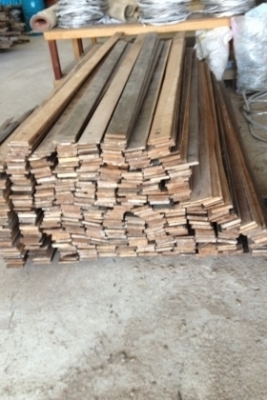 ไม้สักเก่าหน้า 4  นิ้ว เมตรละ 120 บาท