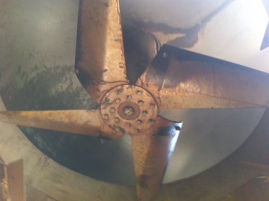 ขายรถตัดอ้อย CAMECO ล้อยางแท้ เครื่อง CAT 325 แรงม้า