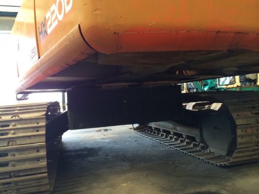 Hitachi HX220B บูมลิฟต์ตีนตะขาบ สูง 22 เมตร นำเข้าจากญี่ปุ่น