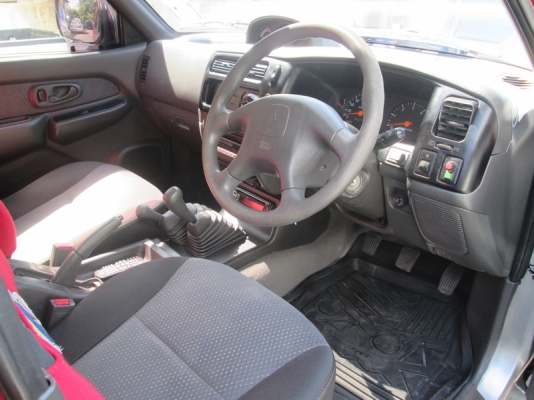 ขาย Mitsubishi Strada2.8 4ประตู 4WD ปี01. ขาย Mitsubishi Strada2.8 4ประตู 4WD ปี01.
