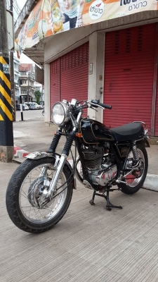 มาใหม่คับ SR 400 เลขเต็ม อินวอยส์ สรรพสามิตรแท้ ยางหลังเบิกใหม่ สวยๆเลยคับ ราคาเบาๆ 59000บาท สนใจติดต่อ 081-0578282คับ ส่งได้ทั่วไทยคับ POP BIGBIKE SAKONNAKHON