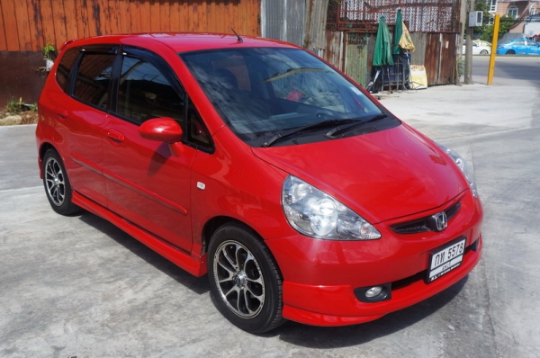 HONDA JAZZ 04 AUTO รถสวย ชุดแต่งรอบคัน เครื่องเดิมๆวิ่งดีมาก ช่วงล่างแน่น ล้อ MAXแต่ง แอร์เย็น กระจกไฟฟ้า ภายในสภาพสวย สีสวย รถพร้อมใช้งานทันที จัดไฟแนนได้ HONDA JAZZ 04 AUTO รถสวย ชุดแต่งรอบคัน เครื่องเดิมๆวิ่งดีมาก ช่วงล่างแน่น ล้อ MAXแต่ง แอร์เย็น กระจกไฟฟ้า ภายในสภาพสวย สีสวย รถพร้อมใช้งานทันที จัดไฟแนนได้