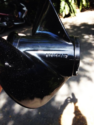 ขายใบพัดเรือ Mercury Black Max Pitch 10 1/2