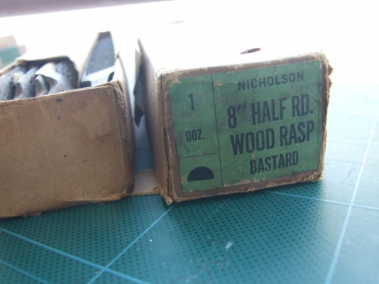 บุ้ง Nicholson (Made in Canada) ขนาด 8"  Half Rd. Wood rasp bastard