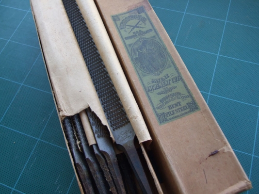 บุ้ง Nicholson (Made in Canada) ขนาด 8"  Half Rd. Wood rasp bastard