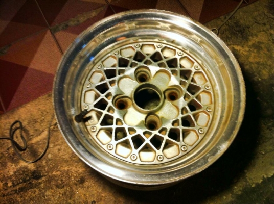 ล้อรังผึ้ง อาปาเช่ แท้ 13x7  4/114