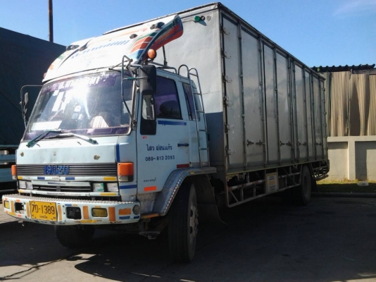 รถบรรทุก 6 ล้อ ISUZU 175แรง ยาว..7.2..เมตร ปี2538