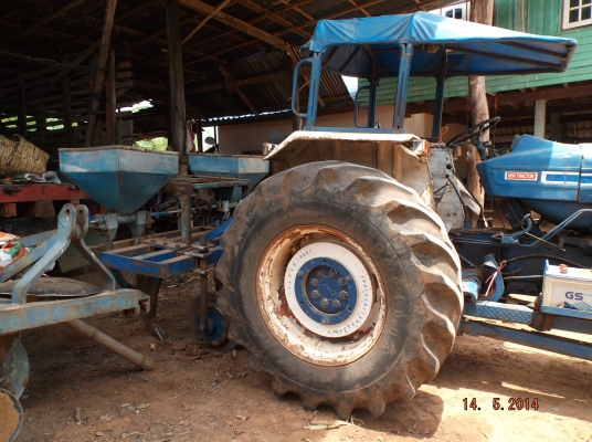 ขายรถไถ เฟอร์ด  6600    t5