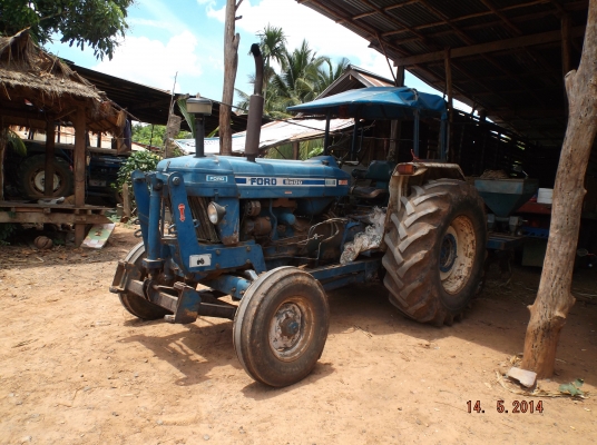 ขายรถไถ เฟอร์ด  6600    t5