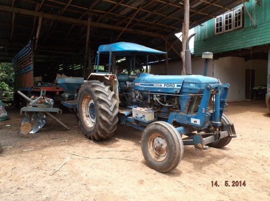 ขายรถไถ เฟอร์ด  6600    t5