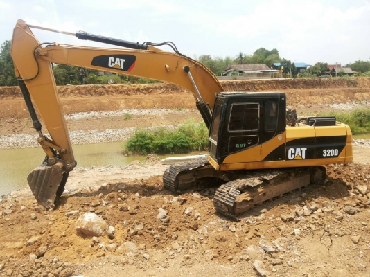 แบคโฮ CAT 320V II ทำสี320Dเครื่องปั้มเดิม รถทำงานอยู่