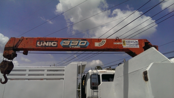 ขาย 6 ล้อ HINO FF177  ติดเครน 3.3 ตัน 2 ชัก