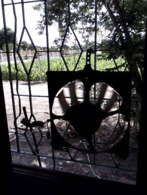 ขายแผ่นโซล่าเซลล์ ราคา 1800