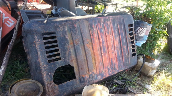 ขายด่วน ฝากระโปง+บอดี้รอบคัน+ถังน้ำมันโชล่า+ฝากระโปงแผ่นใต้ท้อง HITAC EXHI200-3