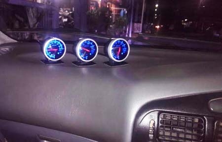 MITSUBISHI e-car ปี 94 เครื่องหัวฉีด 1500 เกียร์ออโต้ กระจกไฟฟ้า ภายในสะอาด แอร์เย็น มีเกจ์วัด 3 ตัว ไฟซีนอน แม็กซ์ 15 ราคามอเตอร์ไซด์