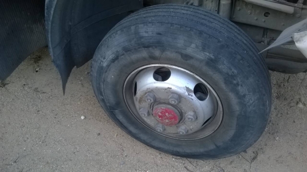 ขาย 6 ล้อ Mitsubishi เครื่อง 6D16 195 แรงม้า ติดเครน 3.5 ตัน 4 ปลอก 3 ชัก มีลิฟล์ท้าย