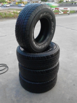 31X10.50R15  MAXXIS  BRAVO 700 A/T    TEL.081-427-3941