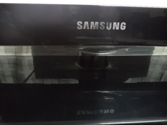 TV LCD ยี่ห้อ Samsung 32"