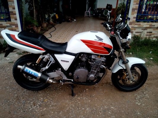 ขายCB1000ปี98อินวอยสรรพสามิตแท้ๆ เครื่องดีราคา96000ต่อรองได้ครับสวยๆ