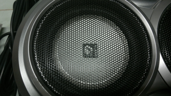 Subwoofer KENWOOD KSC-WX1 สภาพสวยมีแอมป์ในตัวมาจากญี่ปุ่นแท้ครับ
