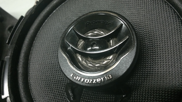 ลำโพงดอก 6 นิ้ว Pioneer Carrozzeria รุ่น TS-F1610