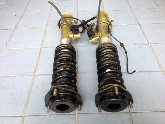 ปรับเกลียว CUSCO ใส่TOYOTAไม่ทราบรุ่นเก่ายุ่นสภาพดี ปรับเกลียว CUSCO ใส่TOYOTAไม่ทราบรุ่นเก่ายุ่นสภาพดี