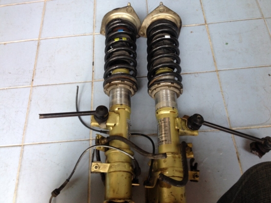 ปรับเกลียว CUSCO ใส่TOYOTAไม่ทราบรุ่นเก่ายุ่นสภาพดี ปรับเกลียว CUSCO ใส่TOYOTAไม่ทราบรุ่นเก่ายุ่นสภาพดี