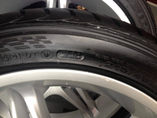 ADVAN MODLE5แท้ยุ่นขอบ17นิ้วหน้า7ครึ่งหลัง8อ๊อฟ40สภาพสวย