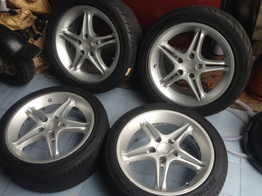 ADVAN MODLE5แท้ยุ่นขอบ17นิ้วหน้า7ครึ่งหลัง8อ๊อฟ40สภาพสวย