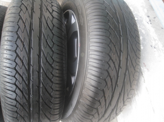 ขายล้อแม็กป้ายแดง Honda civic 15"x6" et45 5รู114.3 พร้อมยาง Dunlop sp sport300 195/65r15 ยางผลิตสัปดาห์ที่ 03,1 เส้น 04,2 เส้นและ05,1 เส้น ปี13 ตุ่มและสีที่หน้ายางมีทุกเส้นครับ ขายทั้งชุด 11,900 บาทครับ สนใจติดต่อเล็กคลองสามครับ 081-3747940