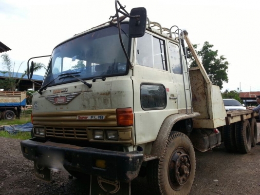 รถฮีโน่ 10 ล้อ ท้ายลาด KT925 /  168 แรงม้า.   สนใจติดต่อ 081 - 6079515