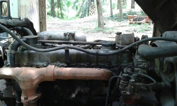 รถฮีโน่ 10 ล้อ ท้ายลาด KT925 /  168 แรงม้า.   สนใจติดต่อ 081 - 6079515