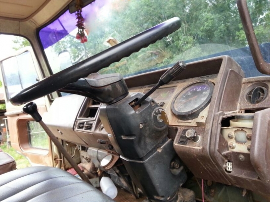 รถฮีโน่ 10 ล้อ ท้ายลาด KT925 /  168 แรงม้า.   สนใจติดต่อ 081 - 6079515