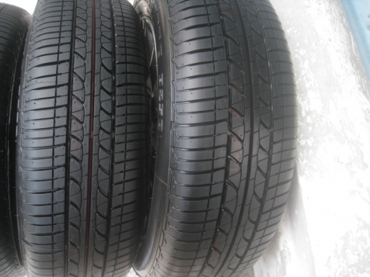 ขายล้อแม็ก Toyota vios 12 ก้าน 15"x5.5" et45 4รู100 พร้อมยางถอดรถป้ายแดง bridgestone b250 175/65r15 ยางผลิตสัปดาห์ที่46 ปี13 ตุ่มที่หน้ายางมีทุกเส้นครับ ขายทั้งชุด 11,900 บาทครับ สนใจติดต่อเล็กคลองสามครับ 081-3747940