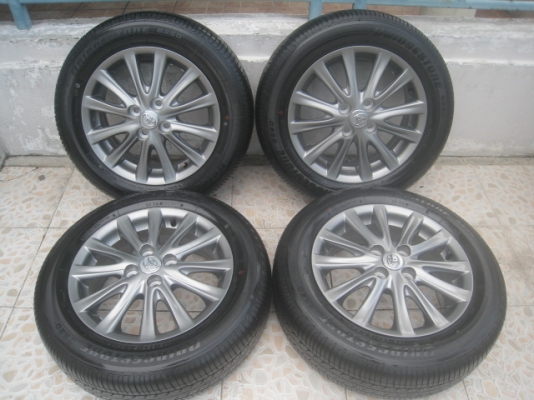 ขายล้อแม็ก Toyota vios 12 ก้าน 15"x5.5" et45 4รู100 พร้อมยางถอดรถป้ายแดง bridgestone b250 175/65r15 ยางผลิตสัปดาห์ที่46 ปี13 ตุ่มที่หน้ายางมีทุกเส้นครับ ขายทั้งชุด 11,900 บาทครับ สนใจติดต่อเล็กคลองสามครับ 081-3747940