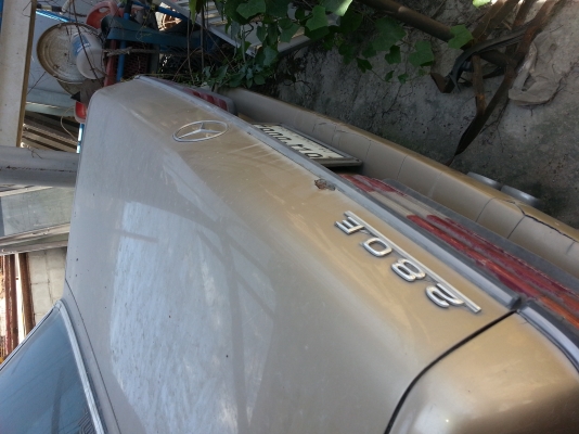 ขายรถ 3 คัน เบ๊นซ์, ฟอร์ด,นิสสัน นาวาร่า ไม่มีทะเบียน 2 คันฟอร์ดมีทะเบียนเพลาลอย