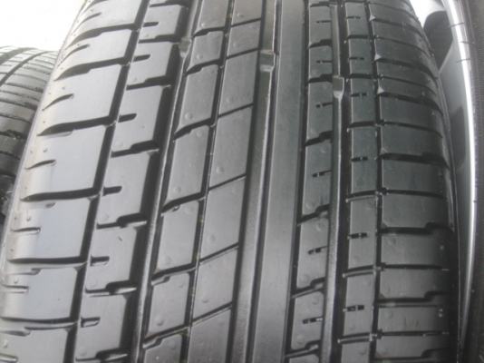 ขายล้อแม็ก jazz 16"x6" et53 4h100 ยาง bridgestone turanza er370 185/55r16 ยางผลิตสัปดาห์ที 13-1เส้น, 20-3เส้น ปี 13 ตุ่มหน้ายางเห็นลางๆ 2 เส้นครับ ขายทั้งชุด 11,900 บาทครับ สนใจติดต่อเล็กคลองสามครับ (081-3747940)
