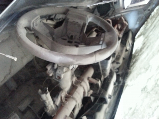 ขายรถ 3 คัน เบ๊นซ์, ฟอร์ด,นิสสัน นาวาร่า ไม่มีทะเบียน 2 คันฟอร์ดมีทะเบียนเพลาลอย