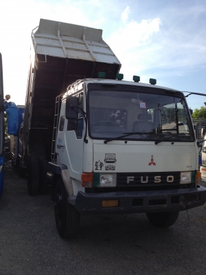 ขายรถบรรทุก มิตซูบิชิ 6 ล้อ ดั๊ม เครื่อง 220 ม้า เทอร์โบ สภาพสวยมาก สนใจติดต่อ 080-4477814 พีรพงษ์