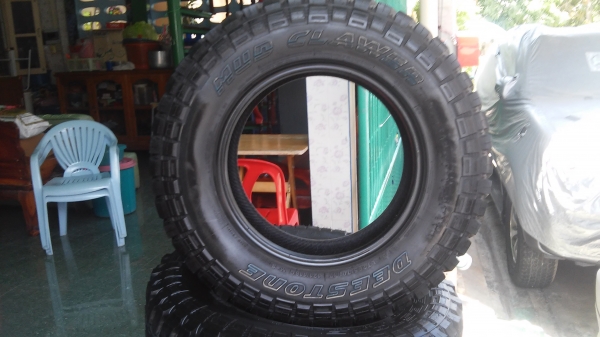 ยาง Deestone Mud clawer 265/70r17