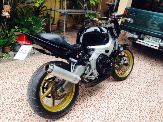 CBR 250 RR ปี1993 4สูบ แต่งสตั้น ทะเบียนแท้โอนขนส่ง CBR 250 RR ปี1993 4สูบ แต่งสตั้น ทะเบียนแท้โอนขนส่ง