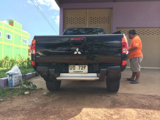 ขายไทรทัน สี่คูณสี่ สวยๆ ขายไทรทัน สี่คูณสี่ สวยๆ