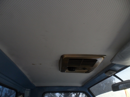 ขายด่วน รถบรรทุก6ล้อติดเครน ISUZU NPR115แรง เครื่อง4be1 คัสซียาว5เมตร กระบะพื้นเหล็กยาว 4.50 เมตร ติดเครนTADANO SUPER Z 2.5ตัน 3ปลอก2ชัก รุ่นใหม่ ท้องV 3ปลอก2ชัก ยางล้อหน้าเรเดียน พี่งเปลี่ยนใหม่  มีแอร์ มีฟิล์ม