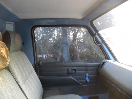 ขายด่วน รถบรรทุก6ล้อติดเครน ISUZU NPR115แรง เครื่อง4be1 คัสซียาว5เมตร กระบะพื้นเหล็กยาว 4.50 เมตร ติดเครนTADANO SUPER Z 2.5ตัน 3ปลอก2ชัก รุ่นใหม่ ท้องV 3ปลอก2ชัก ยางล้อหน้าเรเดียน พี่งเปลี่ยนใหม่  มีแอร์ มีฟิล์ม