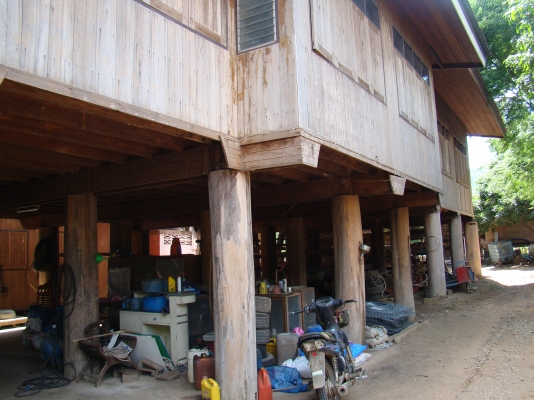 ขายบ้านไม้สักทอง...........( ไม้สักทั้งหลังไม่มีไม้อื่นผสม )