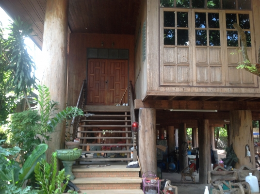 ขายบ้านไม้สักทอง...........( ไม้สักทั้งหลังไม่มีไม้อื่นผสม ) ขายบ้านไม้สักทอง...........( ไม้สักทั้งหลังไม่มีไม้อื่นผสม )