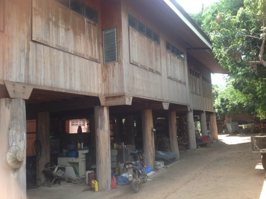 ขายบ้านไม้สักทอง...........( ไม้สักทั้งหลังไม่มีไม้อื่นผสม ) ขายบ้านไม้สักทอง...........( ไม้สักทั้งหลังไม่มีไม้อื่นผสม )