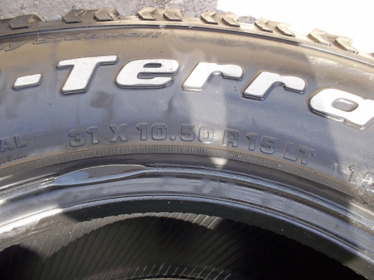 ขาย  31x10.5x15  BF ALL ปี08 ดอกสวยไม่บั้ง 4เส้น